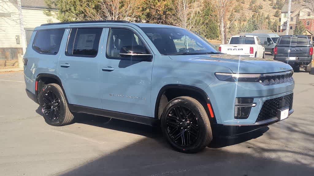 Thumbnail: 2026 Jeep Grand Wagoneer - 3