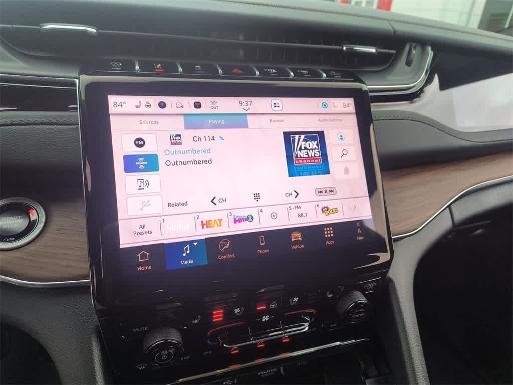 Thumbnail: 2025 Jeep Grand Cherokee L - 16