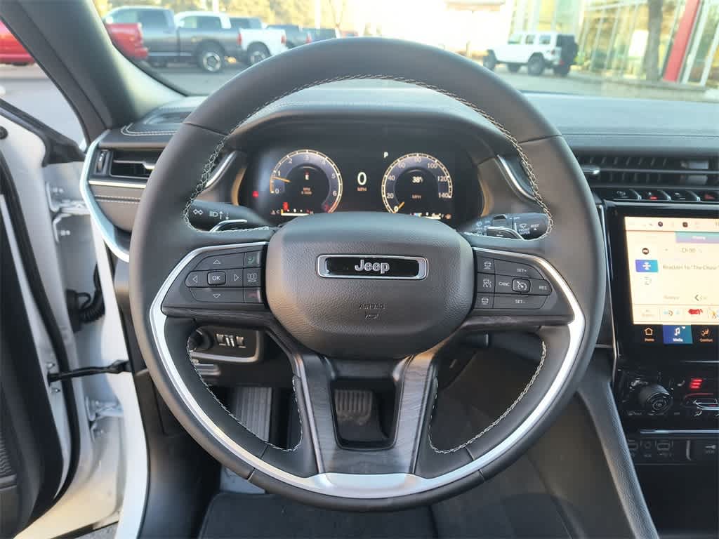 Thumbnail: 2025 Jeep Grand Cherokee - 14