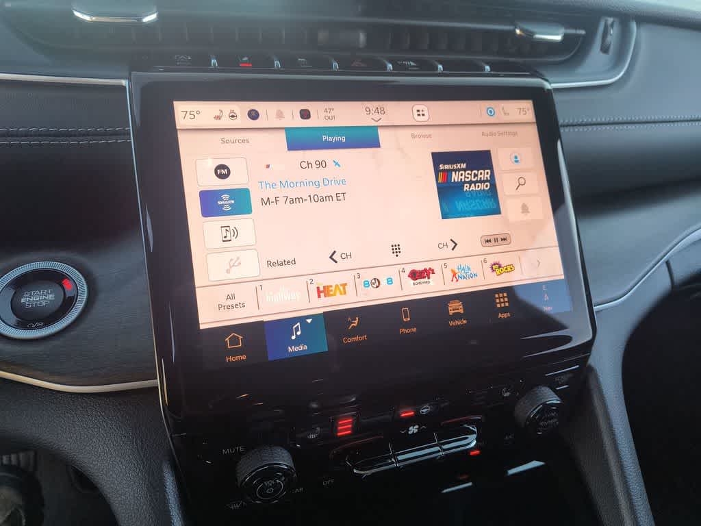 Thumbnail: 2025 Jeep Grand Cherokee L - 16