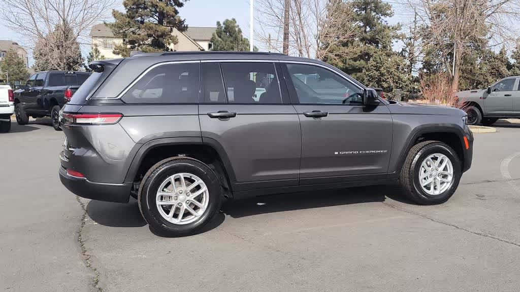 Thumbnail: 2026 Jeep Grand Cherokee - 9