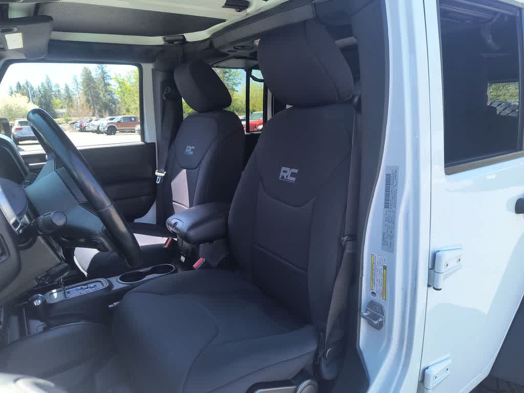 Thumbnail: 2015 Jeep Wrangler - 11