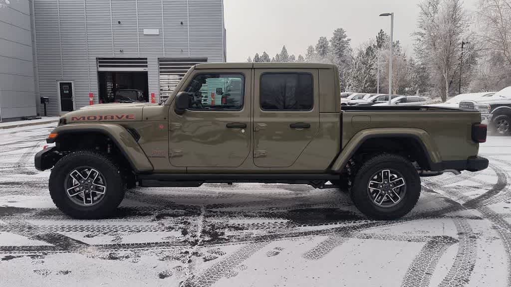 Thumbnail: 2026 Jeep Gladiator - 5
