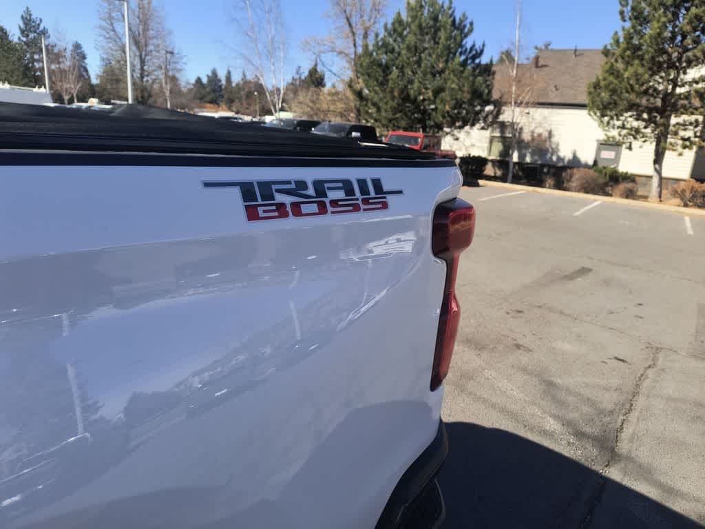 Thumbnail: 2025 Chevrolet Silverado 1500 - 26