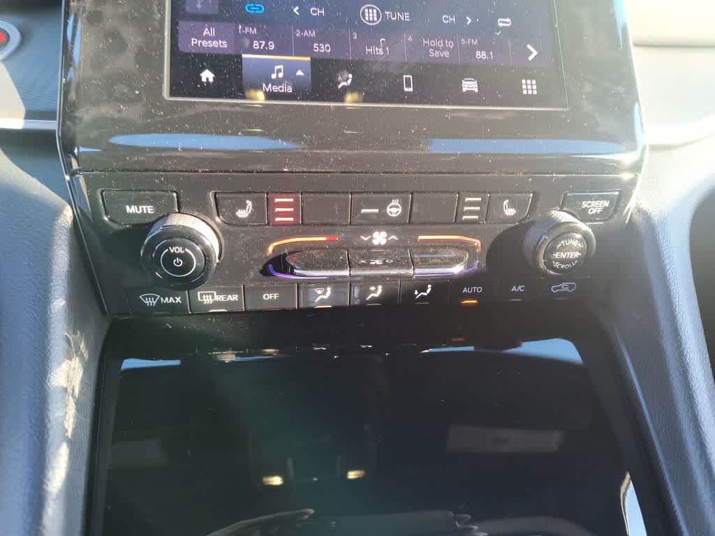 Thumbnail: 2025 Jeep Grand Cherokee L - 18