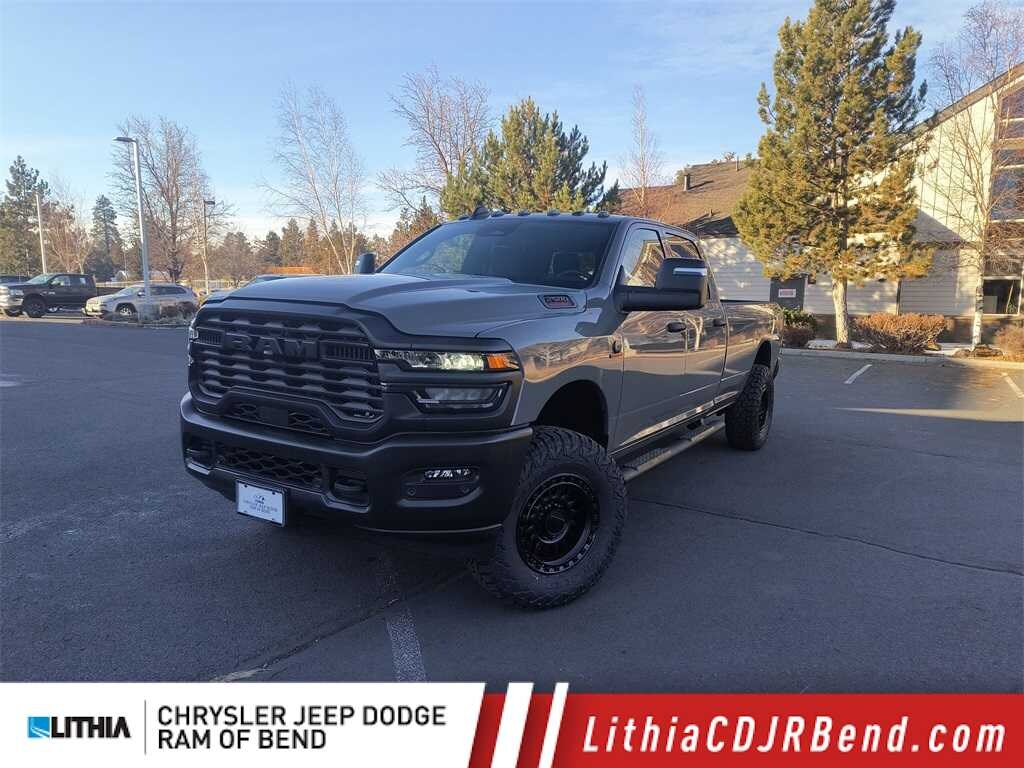 New 2026 Ram 2500 TRADESMAN CREW CAB 4X4 8' BOX Pickup