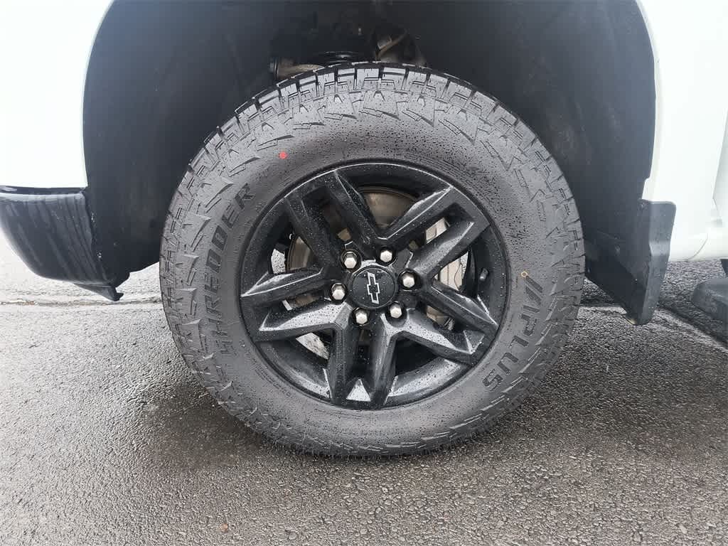 Thumbnail: 2024 Chevrolet Silverado 1500 - 10