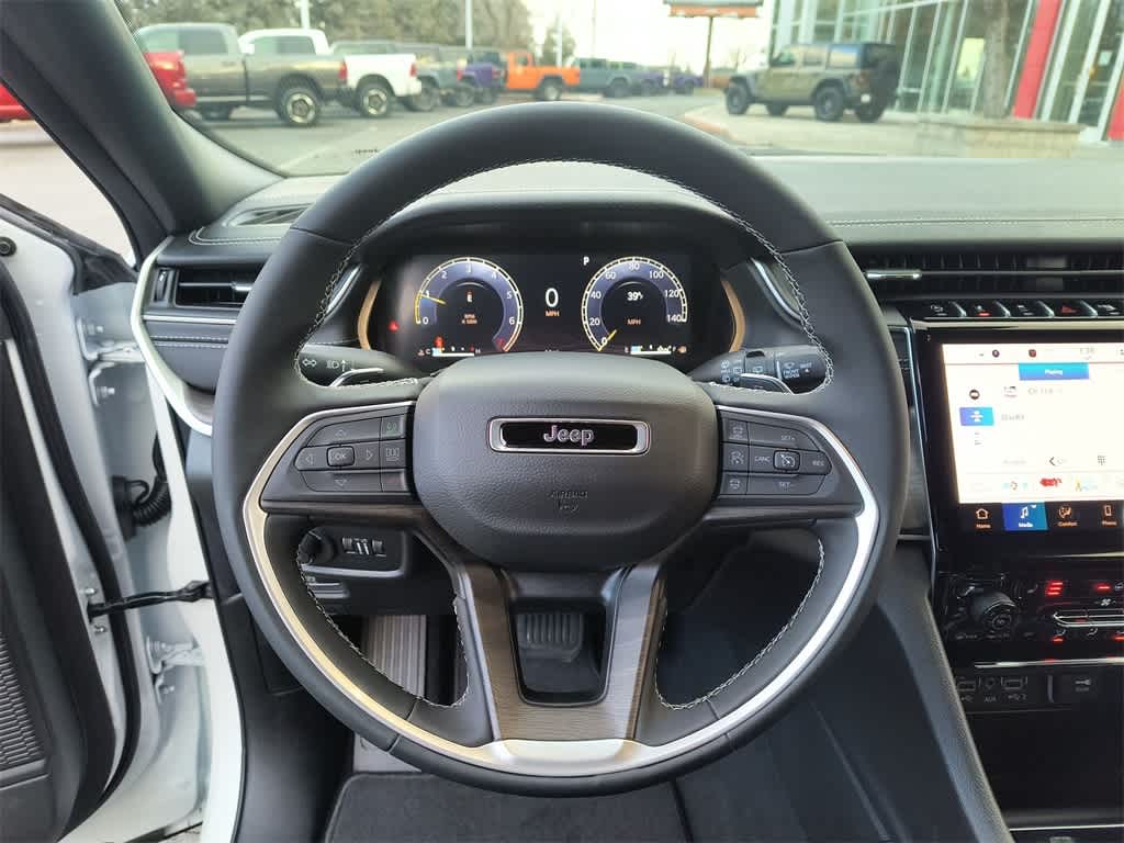 Thumbnail: 2025 Jeep Grand Cherokee - 14