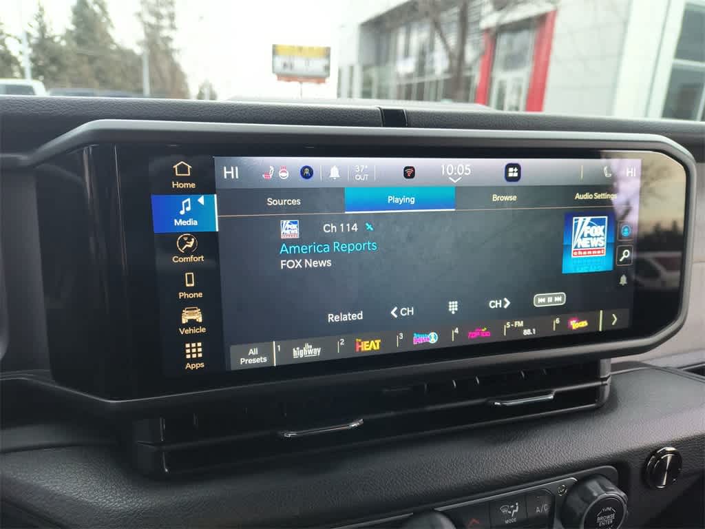 Thumbnail: 2024 Jeep Wrangler - 16