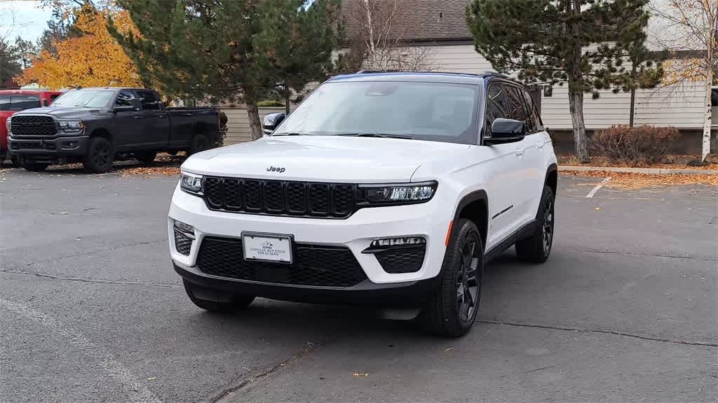 Thumbnail: 2025 Jeep Grand Cherokee - 4