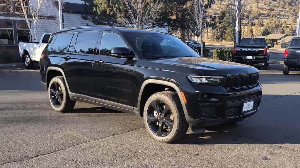 Thumbnail: 2025 Jeep Grand Cherokee L - 3