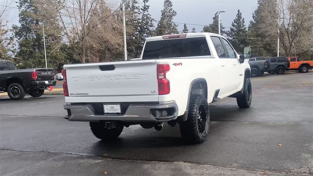 Thumbnail: 2024 Chevrolet Silverado 3500 - 8