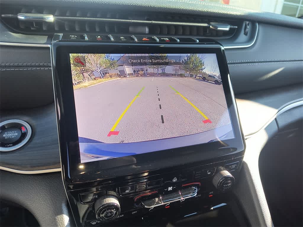 Thumbnail: 2025 Jeep Grand Cherokee L - 17