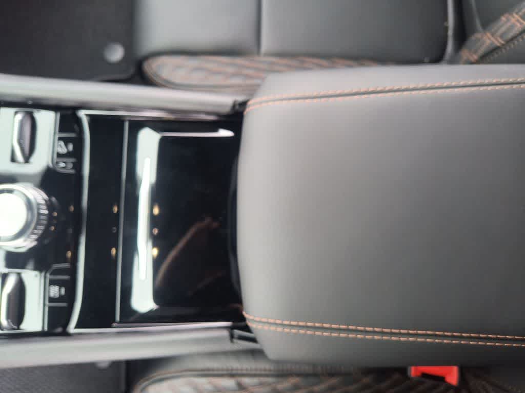 Thumbnail: 2025 Jeep Grand Cherokee L - 21