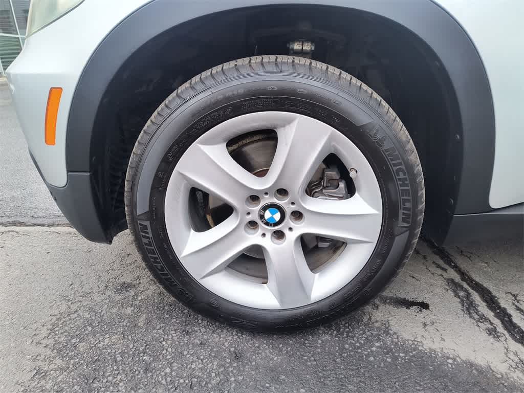 Thumbnail: 2010 BMW X5 - 10