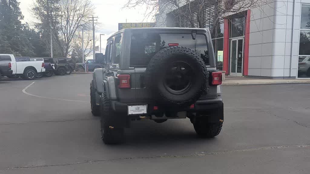 Thumbnail: 2022 Jeep Wrangler - 7