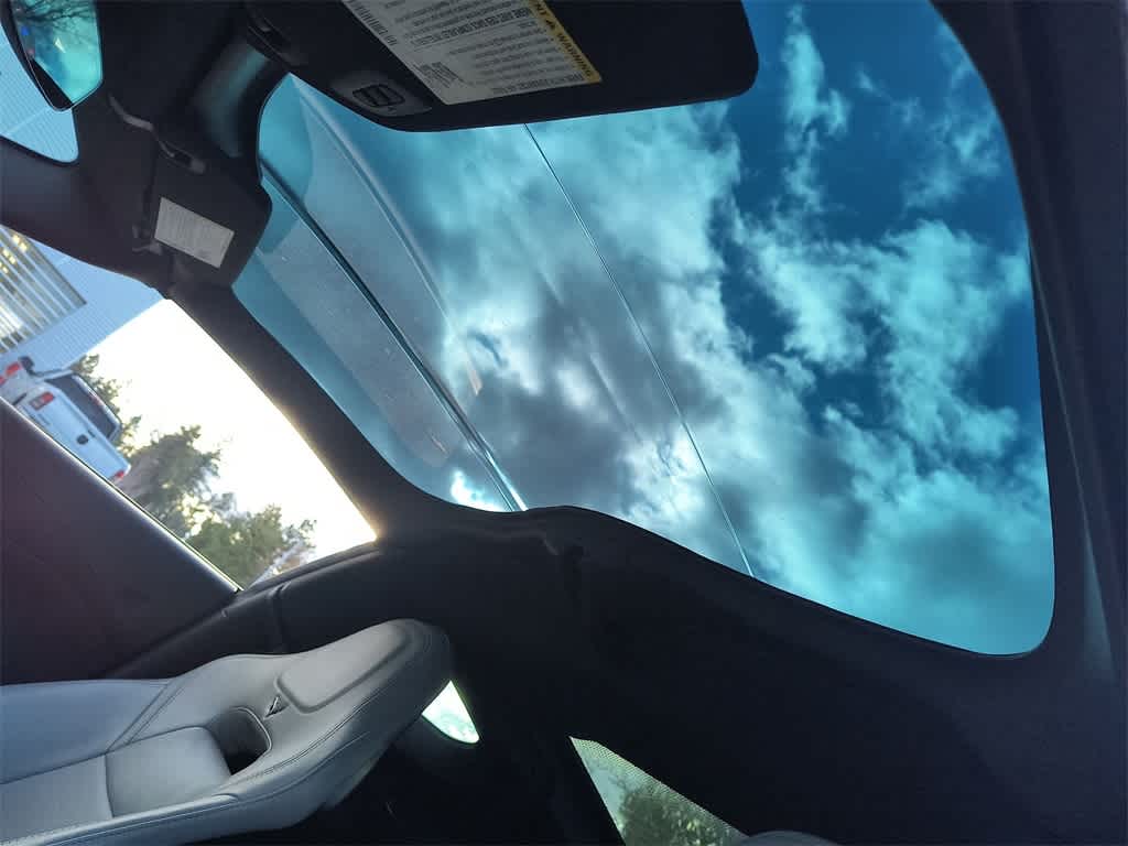 Thumbnail: 2014 Chevrolet Corvette - 22