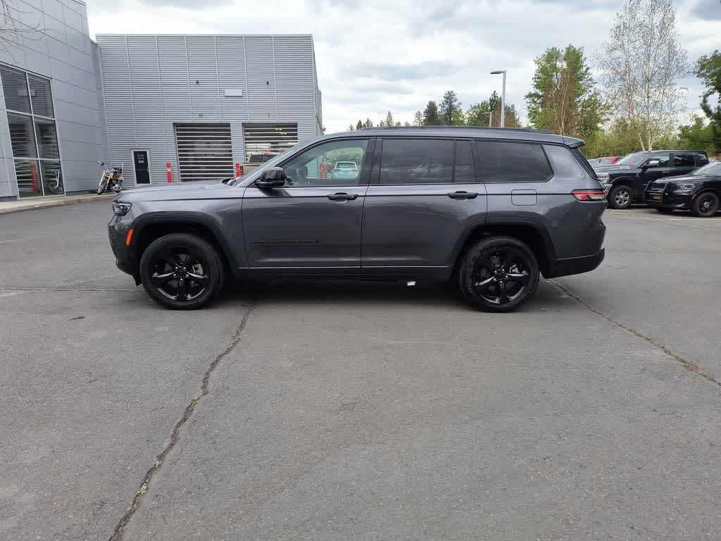 Thumbnail: 2023 Jeep Grand Cherokee L - 2