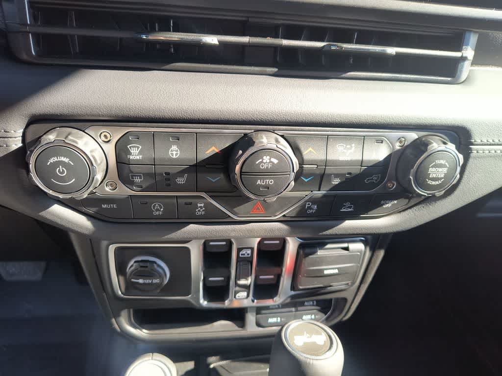 Thumbnail: 2026 Jeep Wrangler - 19