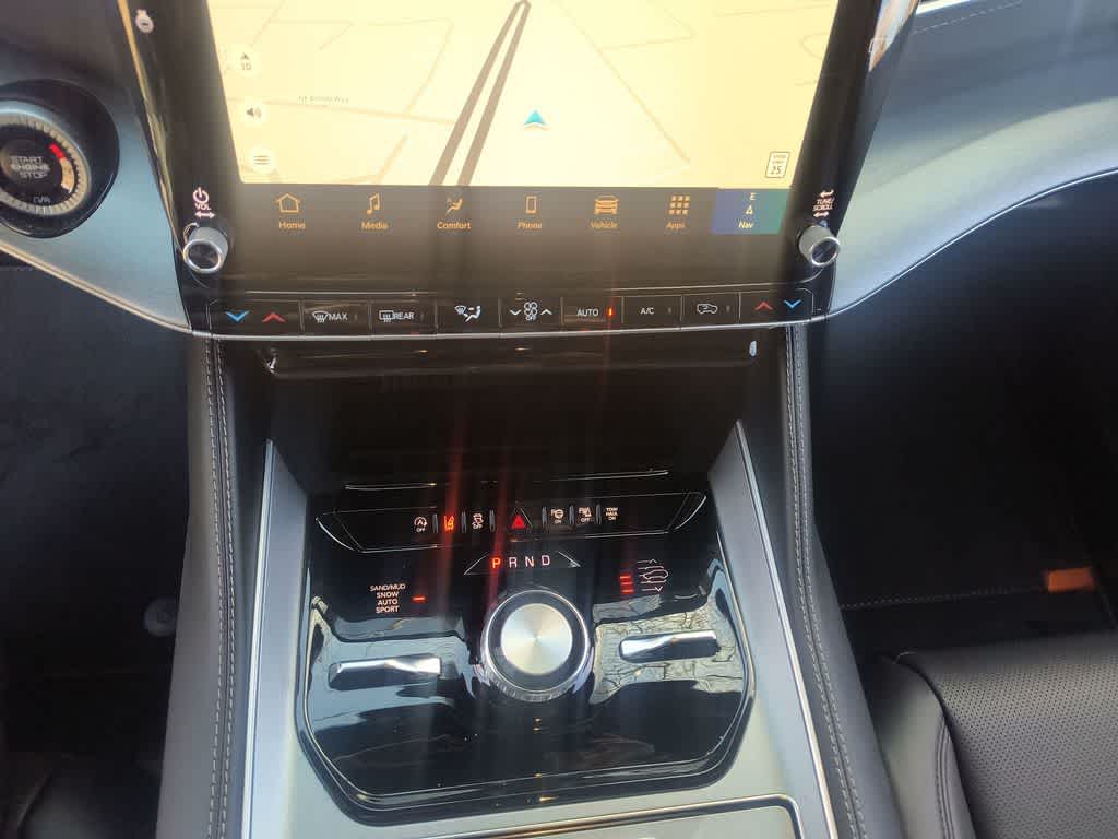 Thumbnail: 2026 Jeep Grand Wagoneer - 20