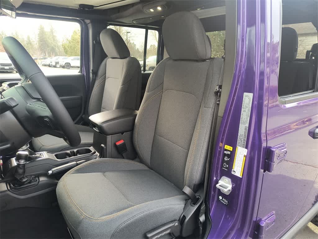 Thumbnail: 2026 Jeep Gladiator - 11