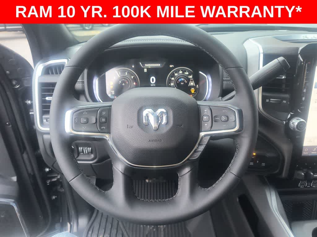 2026 RAM 3500 Laramie - Photo 14