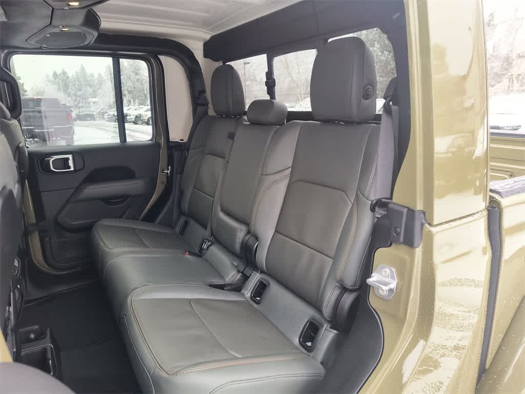 Thumbnail: 2026 Jeep Gladiator - 21