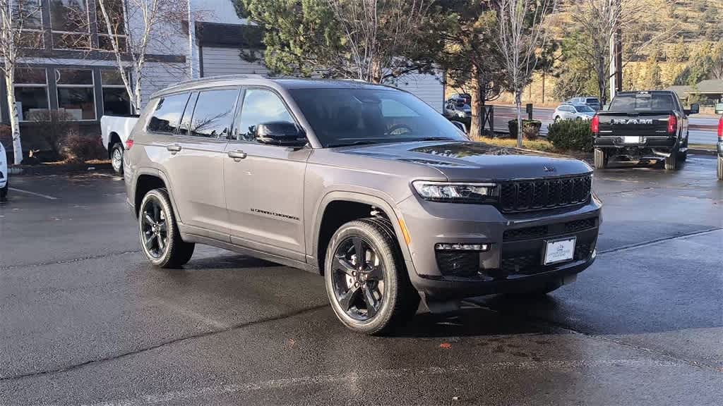 Thumbnail: 2025 Jeep Grand Cherokee L - 3