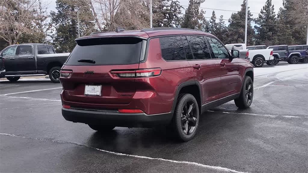 Thumbnail: 2025 Jeep Grand Cherokee - 8