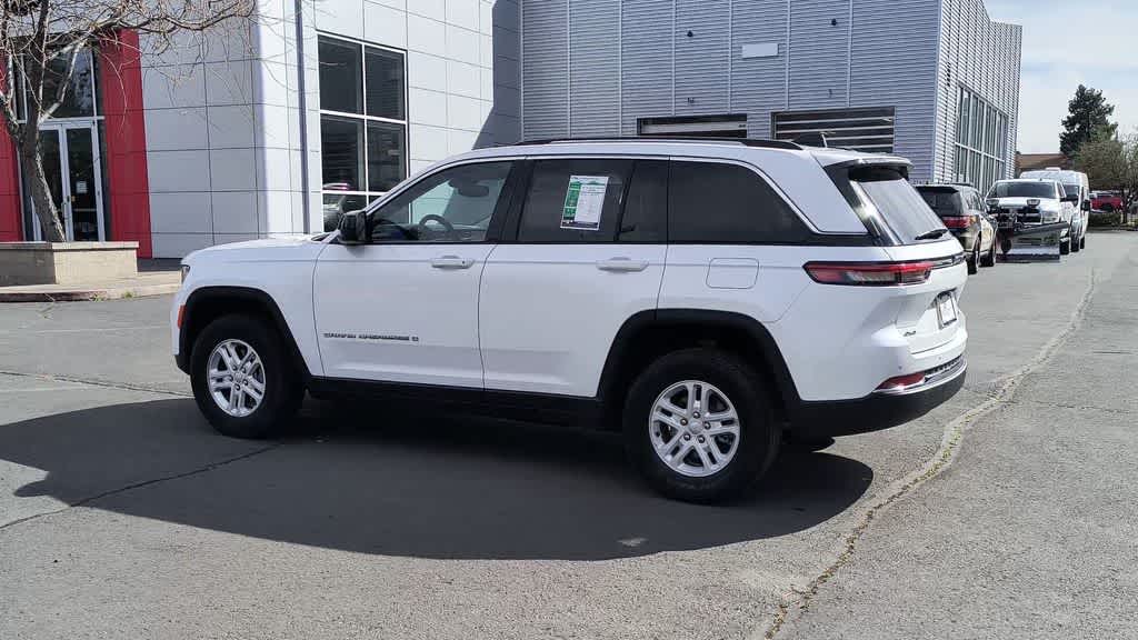 Thumbnail: 2023 Jeep Grand Cherokee - 6