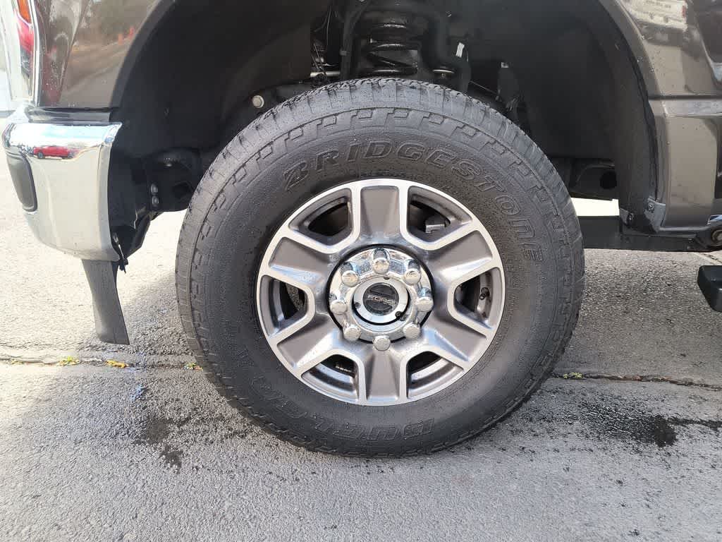 Thumbnail: 2024 Ford Econoline - 10