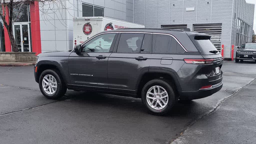 Thumbnail: 2026 Jeep Grand Cherokee - 6