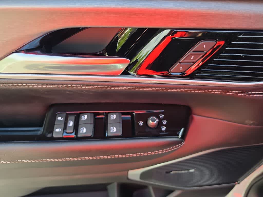 Thumbnail: 2026 Jeep Grand Wagoneer - 13