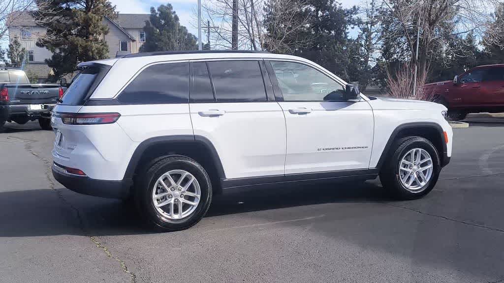 Thumbnail: 2026 Jeep Grand Cherokee - 9