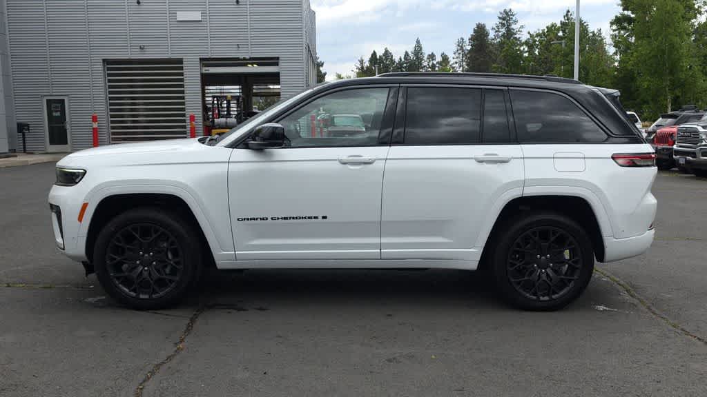 Thumbnail: 2026 Jeep Grand Cherokee - 5