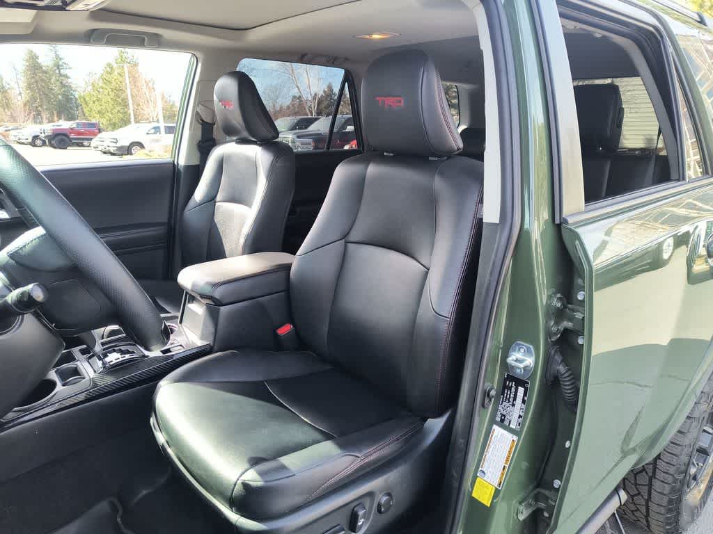 Thumbnail: 2022 Toyota 4Runner - 11