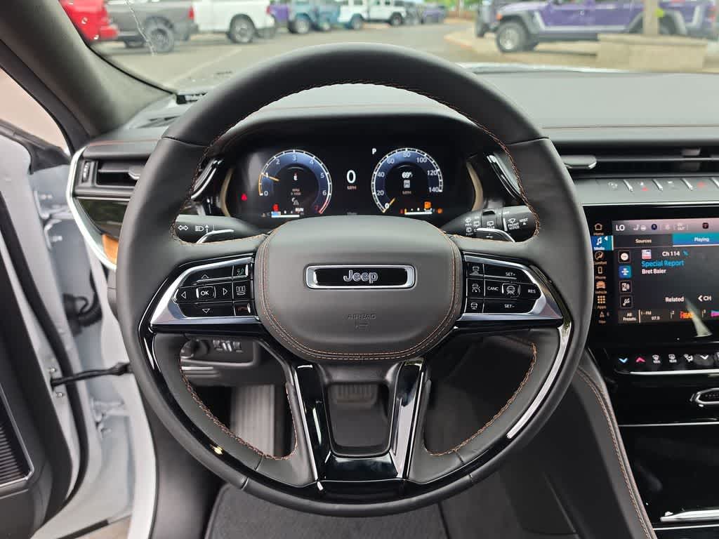 Thumbnail: 2026 Jeep Grand Cherokee - 14