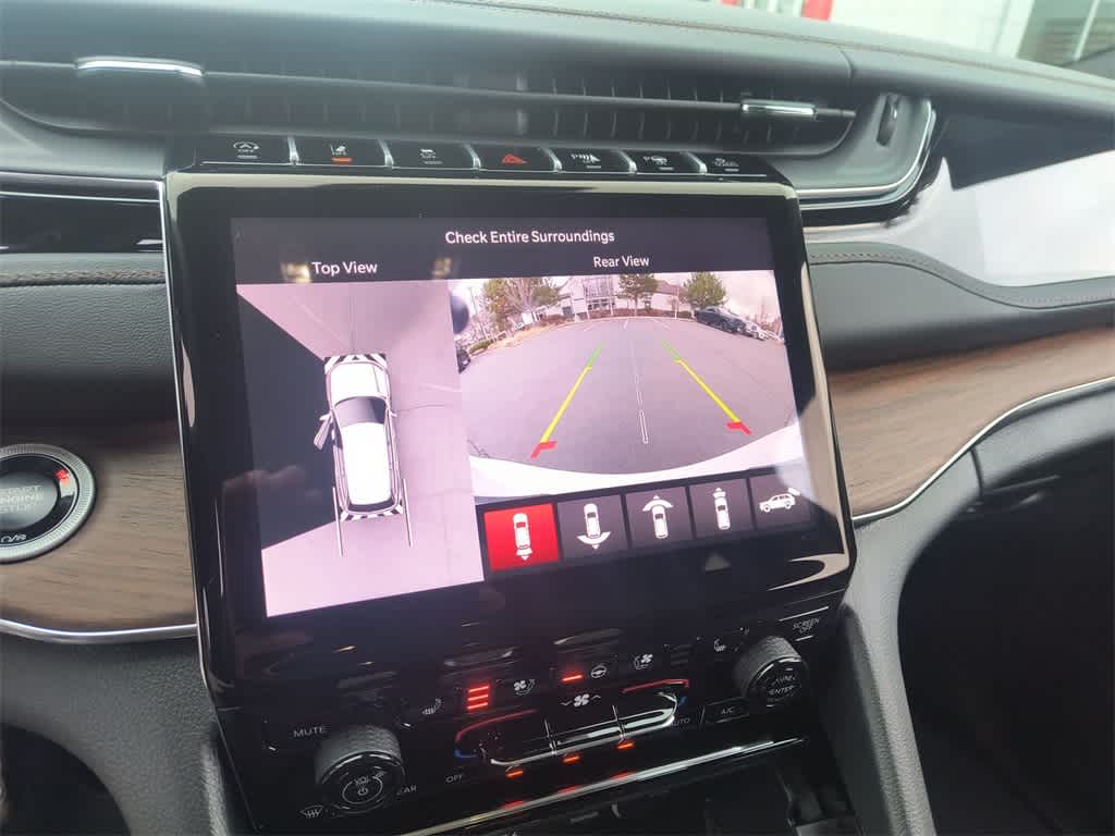 Thumbnail: 2025 Jeep Grand Cherokee L - 17