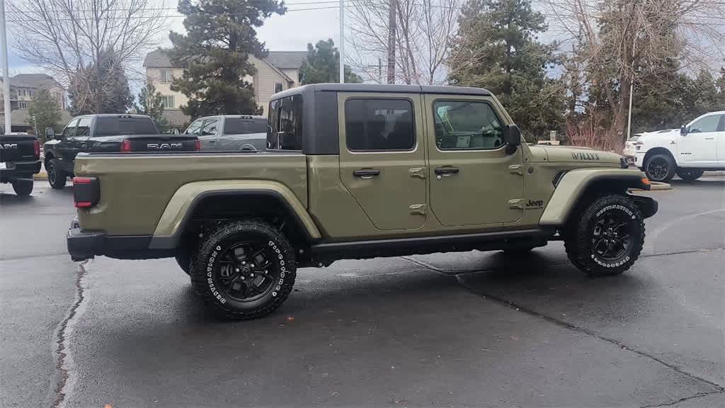 Thumbnail: 2026 Jeep Gladiator - 9