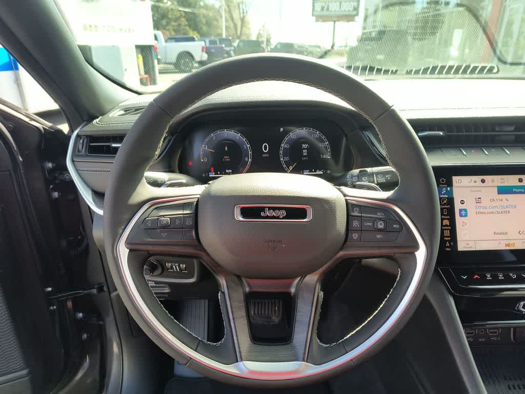 Thumbnail: 2026 Jeep Grand Cherokee L - 14