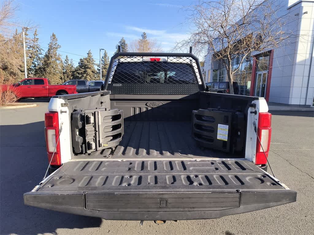 Thumbnail: 2022 Ford Econoline - 23