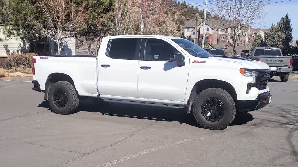 Thumbnail: 2025 Chevrolet Silverado 1500 - 2