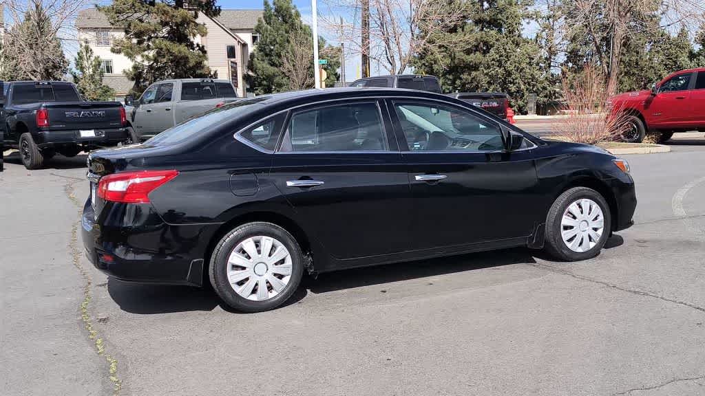 Thumbnail: 2018 Nissan Sentra - 9