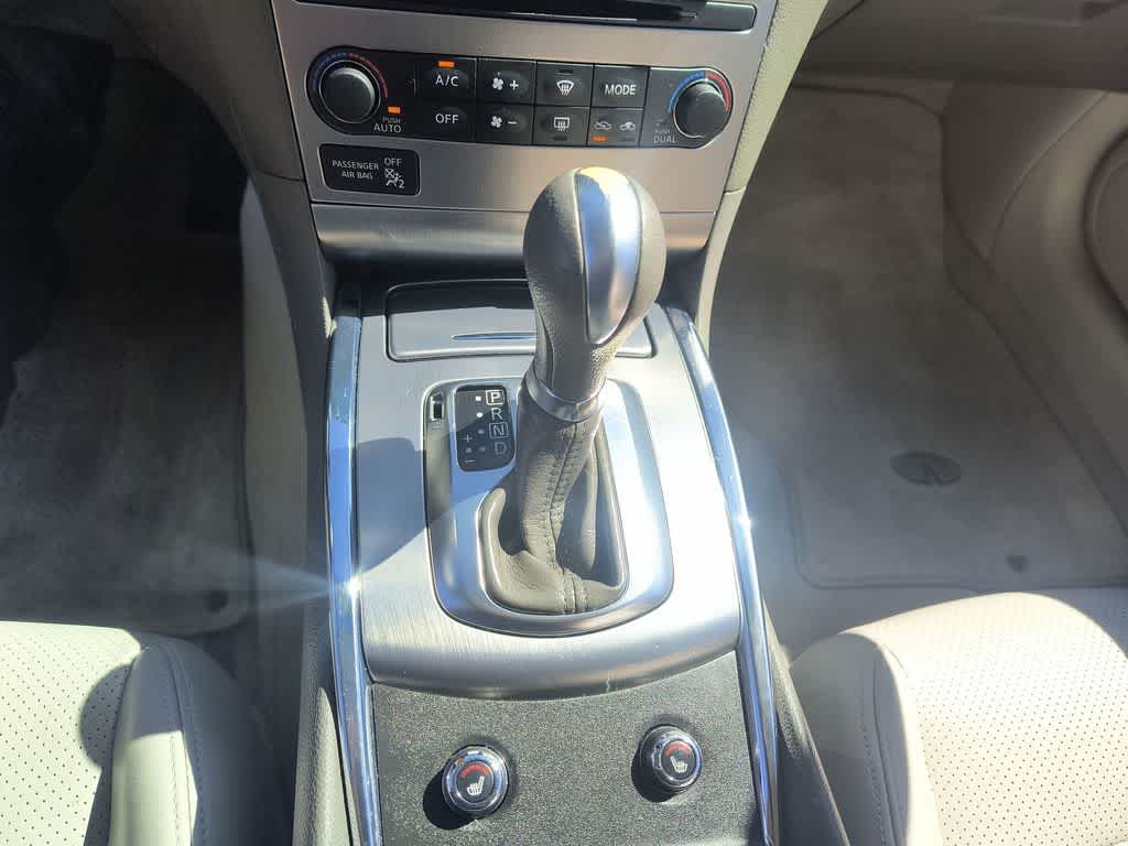 Thumbnail: 2010 INFINITI G37 - 20