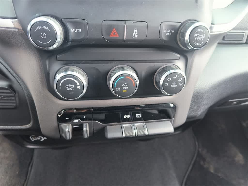 Thumbnail: 2024 RAM 2500 - 18