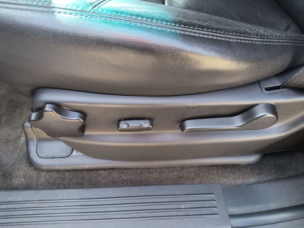 Thumbnail: 2013 Chevrolet Tahoe - 12