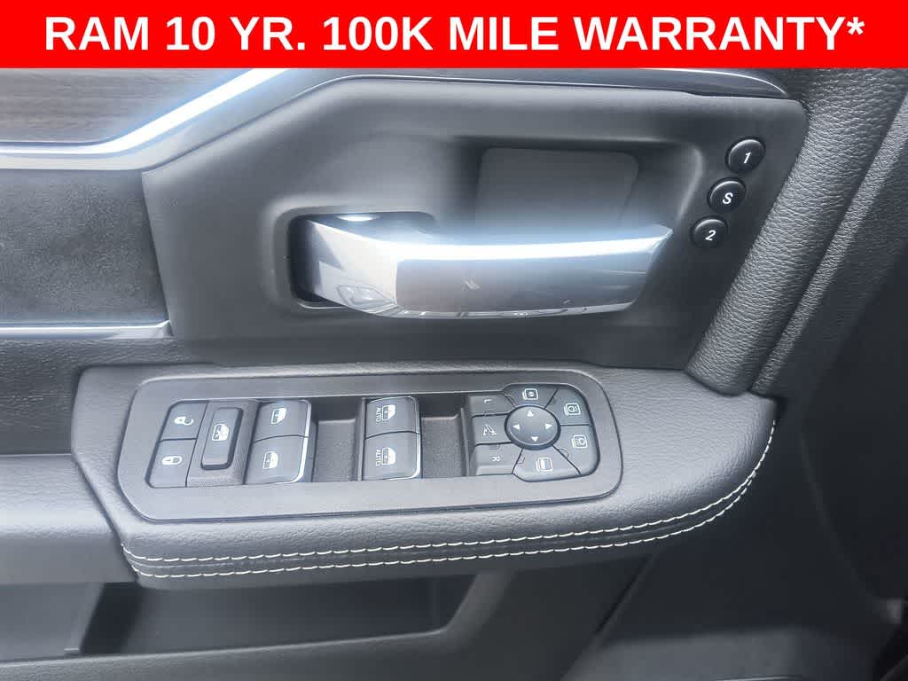 2026 RAM 3500 Laramie - Photo 13