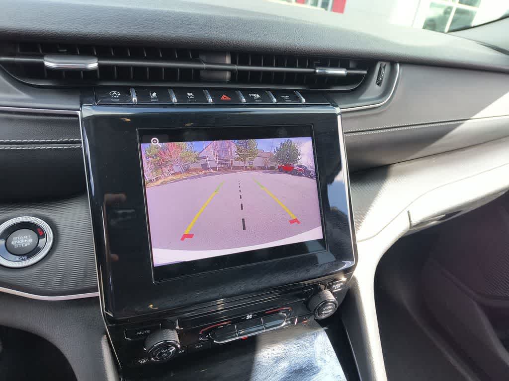 Thumbnail: 2023 Jeep Grand Cherokee - 17