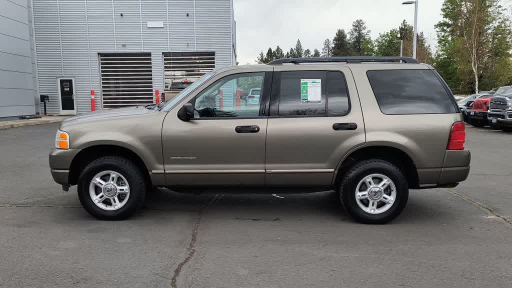 Thumbnail: 2004 Ford Explorer - 5