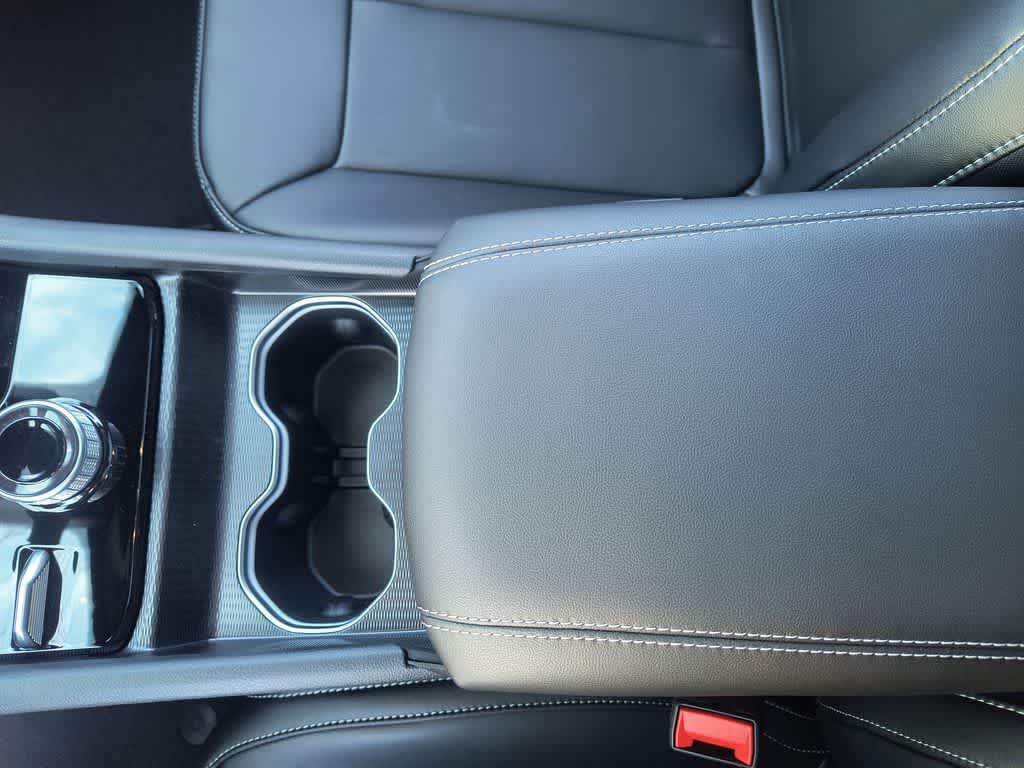 Thumbnail: 2026 Jeep Grand Cherokee - 21